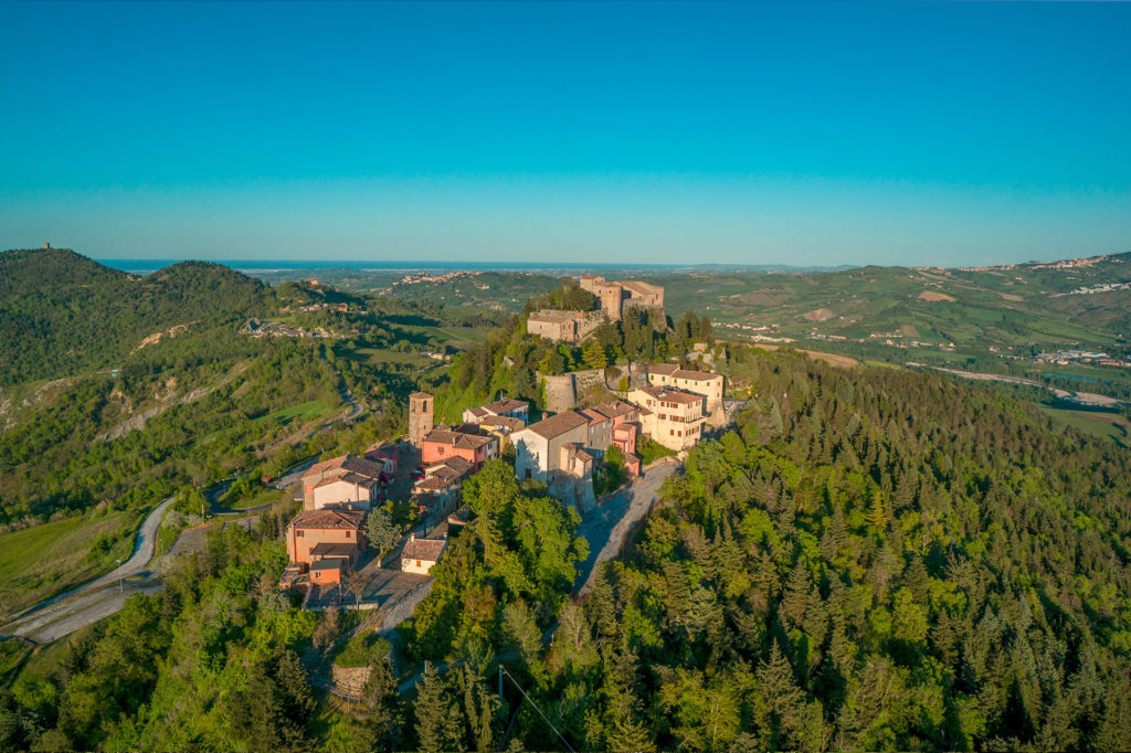 Poggio Torriana e Montebello: l’e-Bike tour del gusto