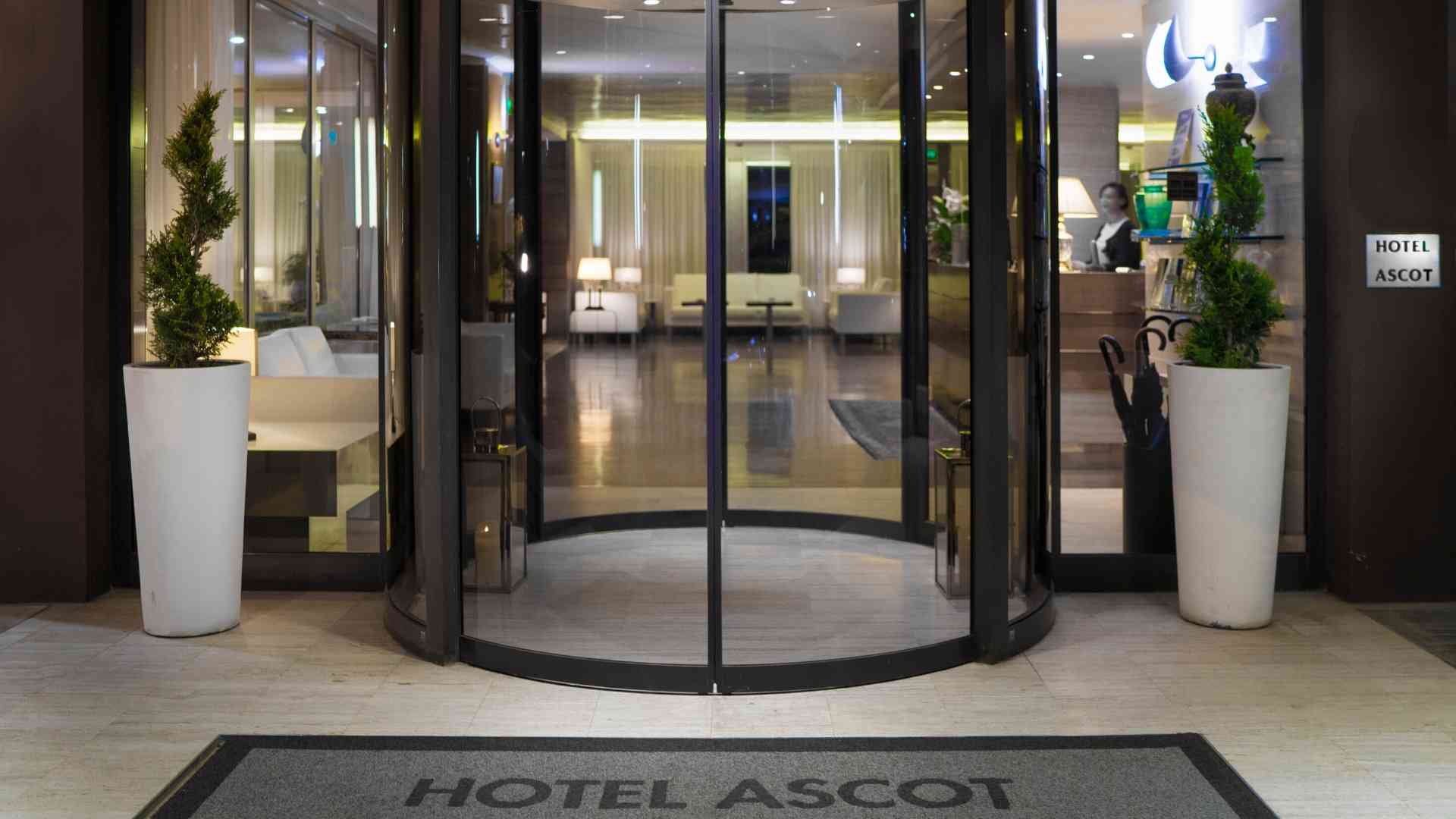 EVIDENZA_Esterno_Hotel Ascot
